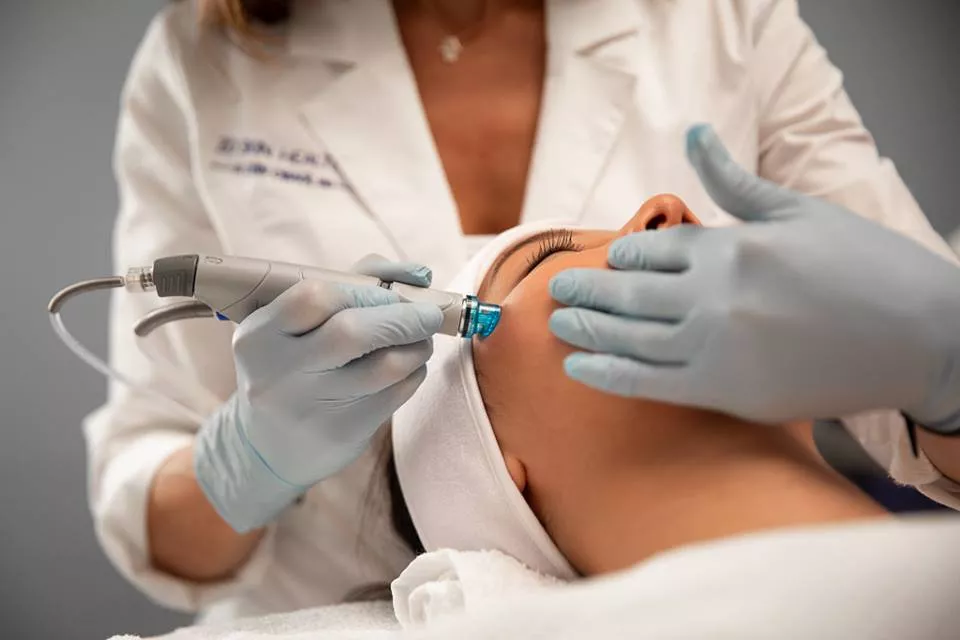 Red Carpet Hollywood Facial bőrmegújulás